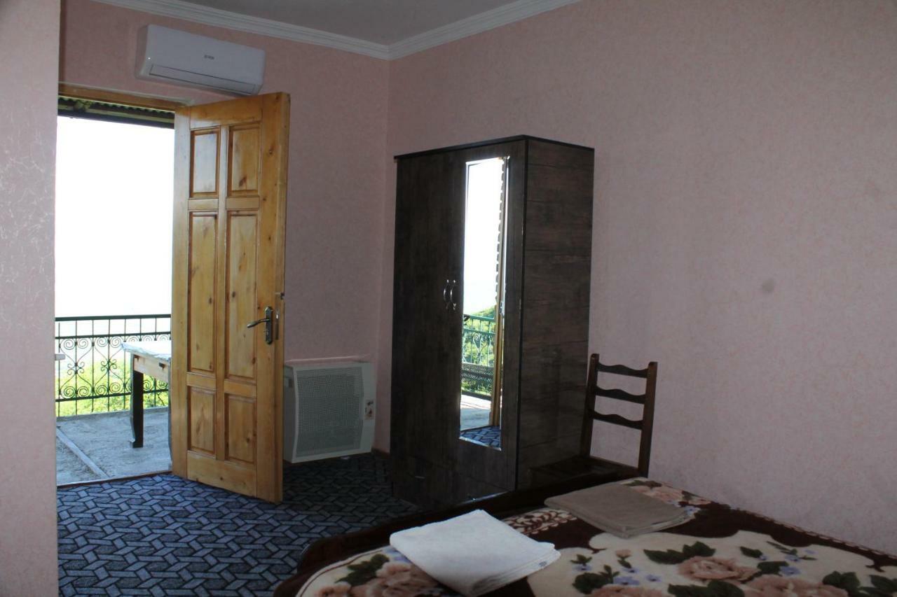 Guest House Shota Sighnaghi Bagian luar foto